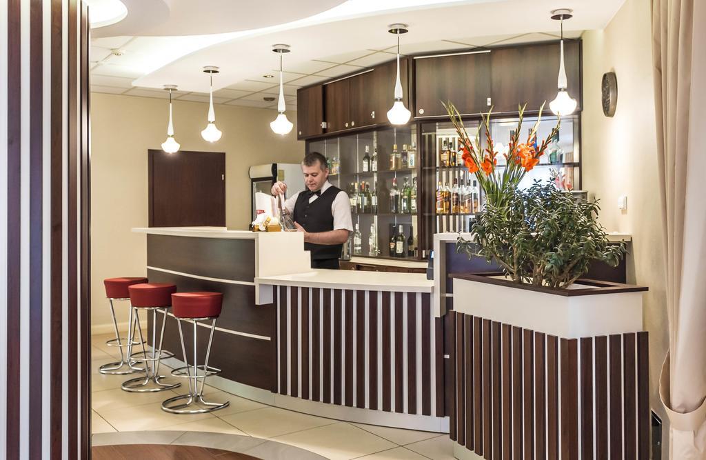 Hotel Justyna Krakow Restaurant photo
