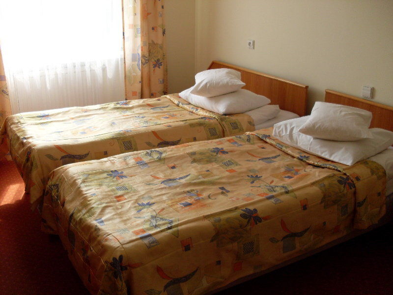 Hotel Justyna Krakow Exterior photo