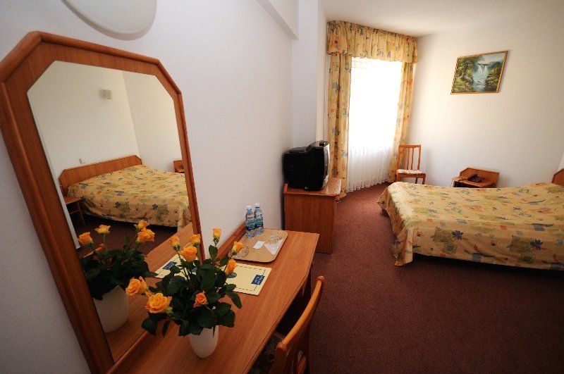 Hotel Justyna Krakow Exterior photo